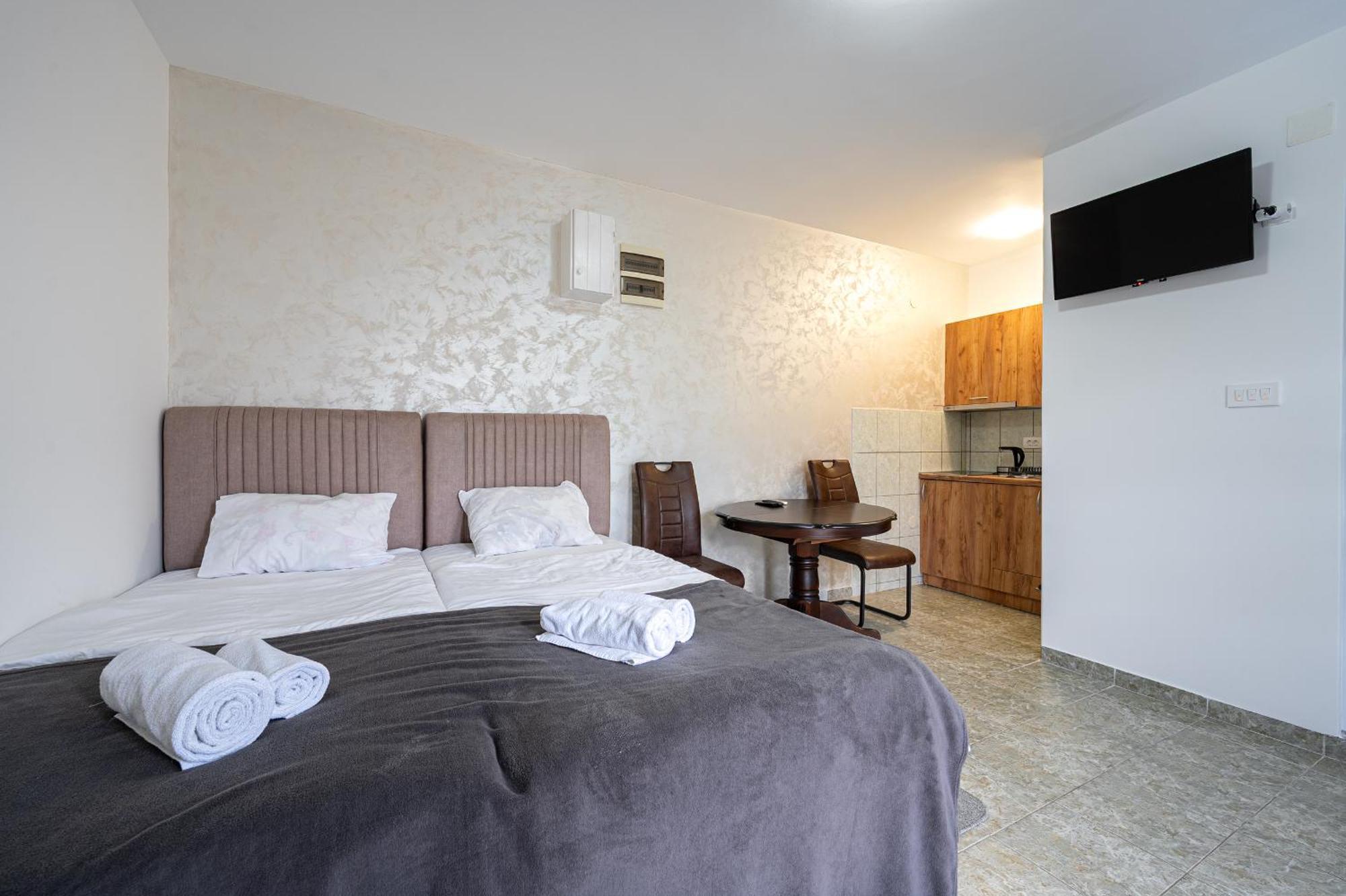 Apartments R&M Тиват Номер фото